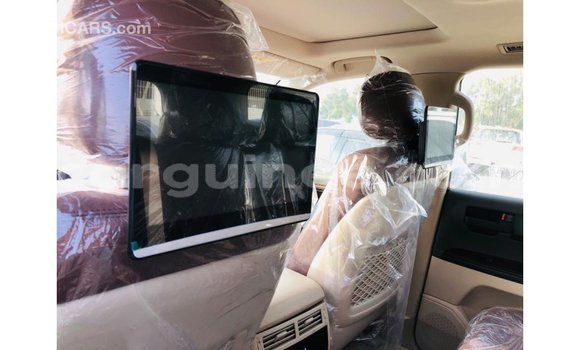 Acheter Import Voiture Toyota Land Cruiser Noir à Import - Dubai, Conakry Acheter Import Voiture Toyota Land Cruiser Noir à Import - Dubai, Conakry