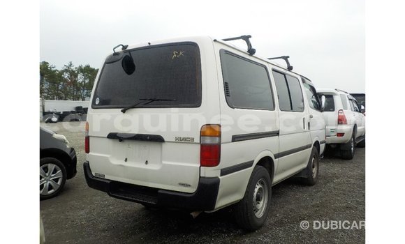 Acheter Import Voiture Toyota Hiace Blanc à Import - Dubai, Conakry Acheter Import Voiture Toyota Hiace Blanc à Import - Dubai, Conakry