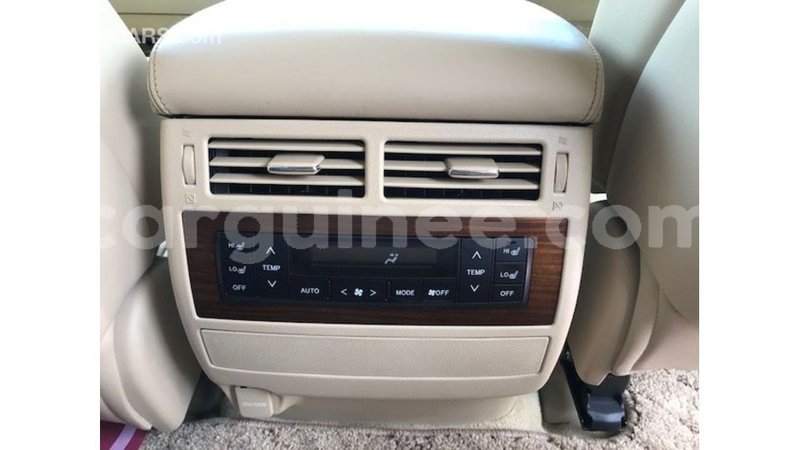 Big with watermark toyota land cruiser conakry import dubai 6400