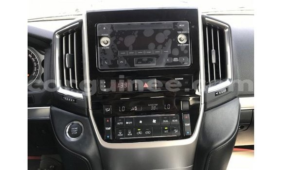 Acheter Import Voiture Toyota Land Cruiser Noir à Import - Dubai, Conakry Acheter Import Voiture Toyota Land Cruiser Noir à Import - Dubai, Conakry