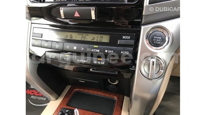 Big with watermark toyota land cruiser conakry import dubai 6411