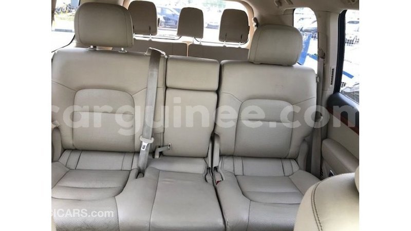 Big with watermark toyota land cruiser conakry import dubai 6411