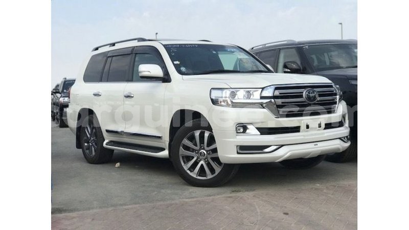 Big with watermark toyota land cruiser conakry import dubai 6414