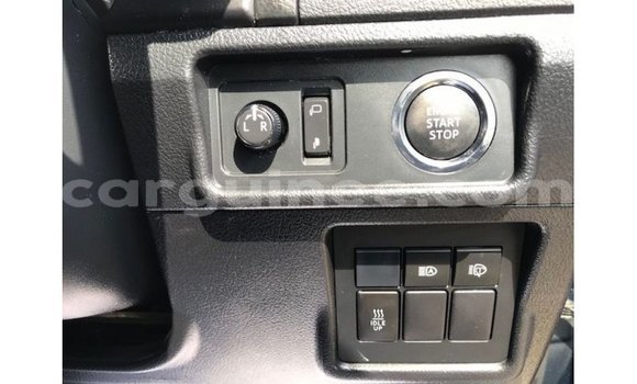 Acheter Import Voiture Toyota Prado Bleu à Import - Dubai, Conakry Acheter Import Voiture Toyota Prado Bleu à Import - Dubai, Conakry