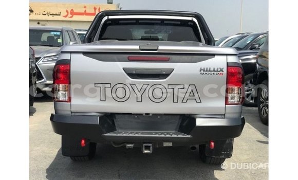 Acheter Import Voiture Toyota Hilux Autre à Import - Dubai, Conakry Acheter Import Voiture Toyota Hilux Autre à Import - Dubai, Conakry