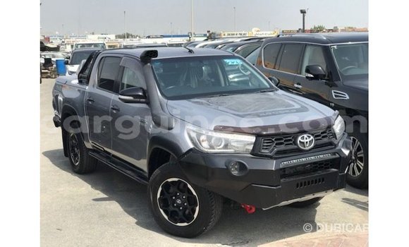 Acheter Import Voiture Toyota Hilux Autre à Import - Dubai, Conakry Acheter Import Voiture Toyota Hilux Autre à Import - Dubai, Conakry