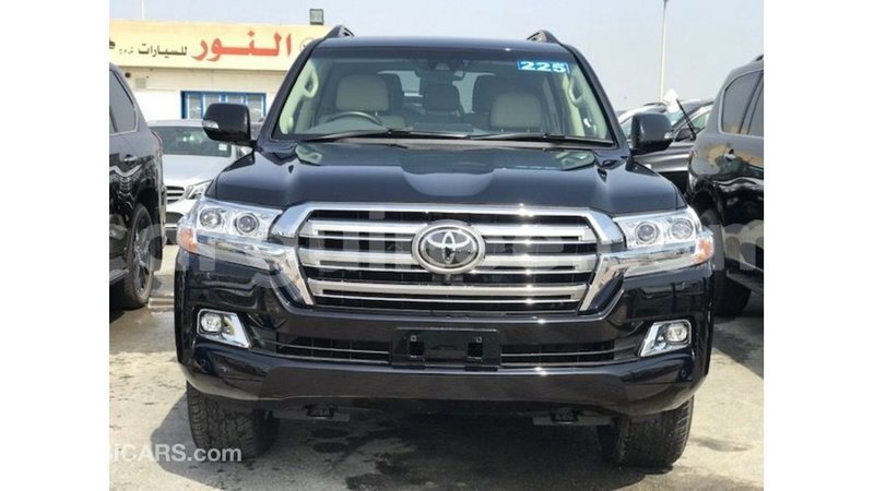 Big with watermark toyota land cruiser conakry import dubai 6419