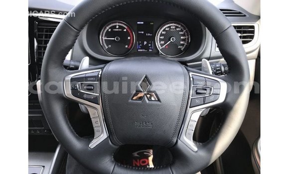 Acheter Import Voiture Mitsubishi i Bleu à Import - Dubai, Conakry Acheter Import Voiture Mitsubishi i Bleu à Import - Dubai, Conakry