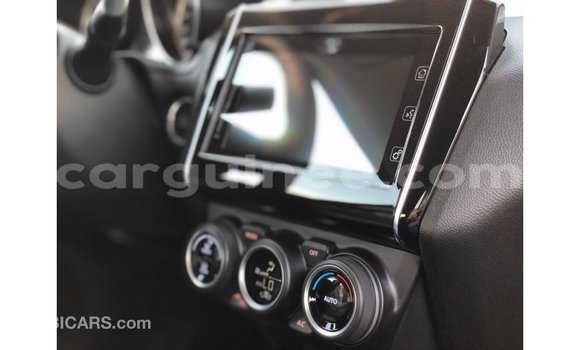 Acheter Import Voiture Suzuki Swift Noir à Import - Dubai, Conakry Acheter Import Voiture Suzuki Swift Noir à Import - Dubai, Conakry