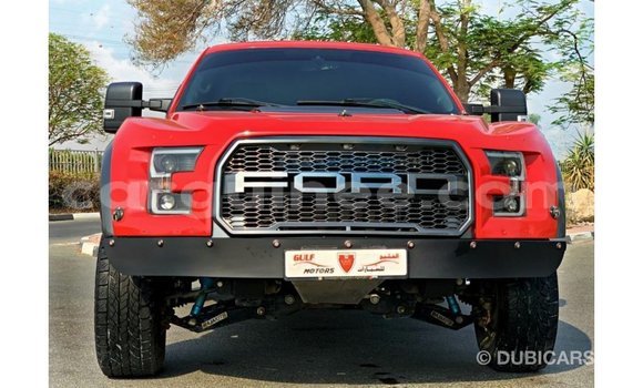 Acheter Import Voiture Ford Club Wagon Rouge à Import - Dubai, Conakry Acheter Import Voiture Ford Club Wagon Rouge à Import - Dubai, Conakry