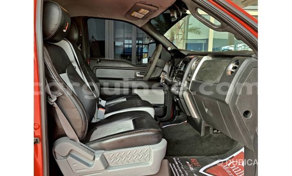 Acheter Import Voiture Ford Club Wagon Rouge à Import - Dubai, Conakry Acheter Import Voiture Ford Club Wagon Rouge à Import - Dubai, Conakry