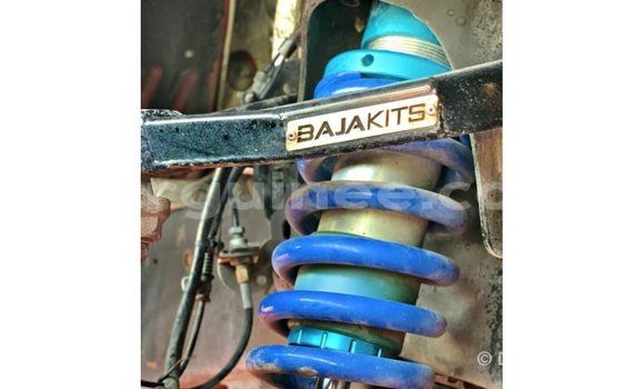 Acheter Import Voiture Ford Club Wagon Rouge à Import - Dubai, Conakry Acheter Import Voiture Ford Club Wagon Rouge à Import - Dubai, Conakry