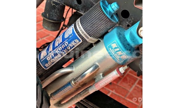 Acheter Import Voiture Ford Club Wagon Rouge à Import - Dubai, Conakry Acheter Import Voiture Ford Club Wagon Rouge à Import - Dubai, Conakry