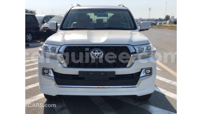 Big with watermark toyota land cruiser conakry import dubai 6434