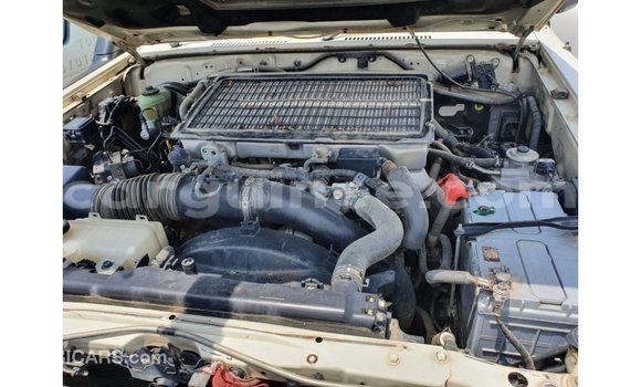 Buy Import Toyota Land Cruiser White Car in Import - Dubai in Conakry Buy Import Toyota Land Cruiser White Car in Import - Dubai in Conakry