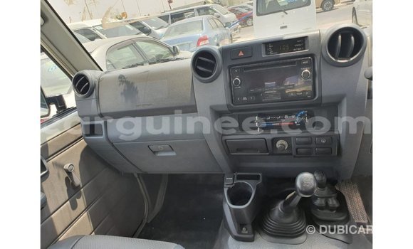 Buy Import Toyota Land Cruiser White Car in Import - Dubai in Conakry Buy Import Toyota Land Cruiser White Car in Import - Dubai in Conakry