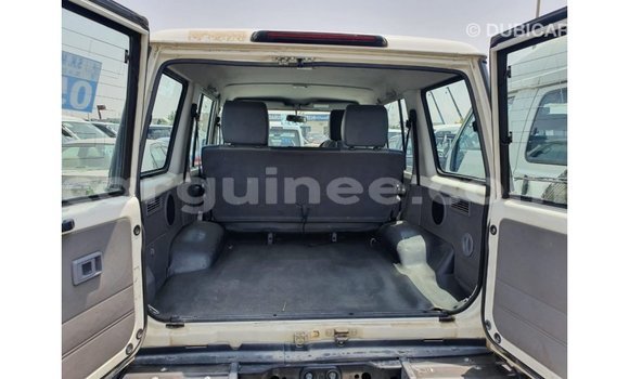 Buy Import Toyota Land Cruiser White Car in Import - Dubai in Conakry Buy Import Toyota Land Cruiser White Car in Import - Dubai in Conakry