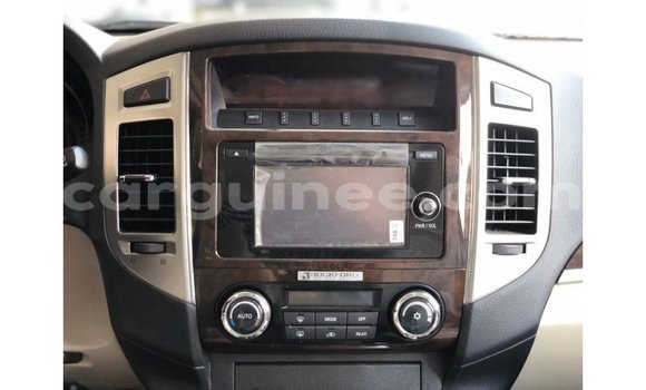 Acheter Import Voiture Mitsubishi Pajero Autre à Import - Dubai, Conakry Acheter Import Voiture Mitsubishi Pajero Autre à Import - Dubai, Conakry