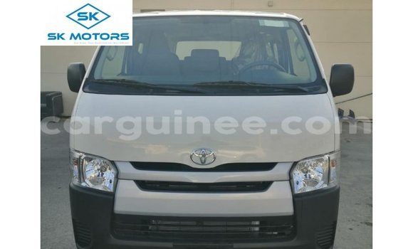 Acheter Import Voiture Toyota Hiace Blanc à Import - Dubai, Conakry Acheter Import Voiture Toyota Hiace Blanc à Import - Dubai, Conakry