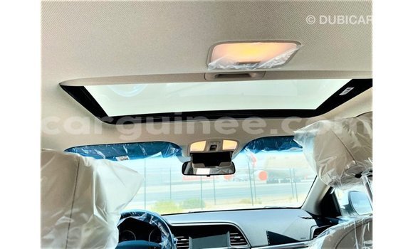 Buy Import Hyundai Elantra White Car in Import - Dubai in Conakry Buy Import Hyundai Elantra White Car in Import - Dubai in Conakry