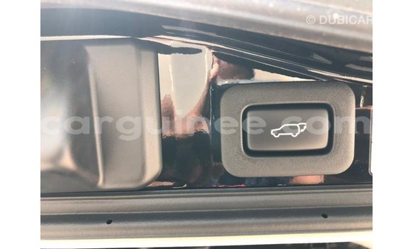 Acheter Import Voiture Toyota Land Cruiser Noir à Import - Dubai, Conakry Acheter Import Voiture Toyota Land Cruiser Noir à Import - Dubai, Conakry