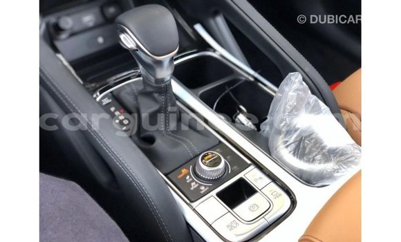 Acheter Import Voiture Kia Carens Blanc à Import - Dubai, Conakry Acheter Import Voiture Kia Carens Blanc à Import - Dubai, Conakry