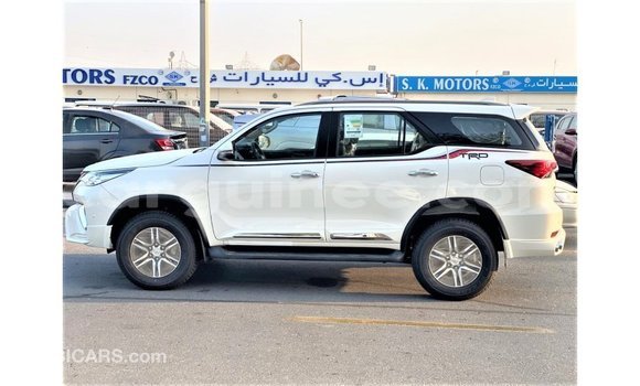 Buy Import Toyota Fortuner White Car in Import - Dubai in Conakry Buy Import Toyota Fortuner White Car in Import - Dubai in Conakry