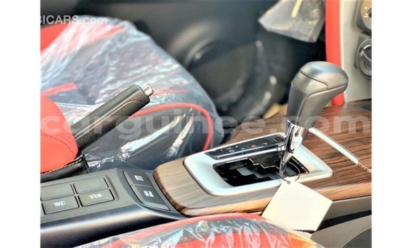 Buy Import Toyota Fortuner White Car in Import - Dubai in Conakry Buy Import Toyota Fortuner White Car in Import - Dubai in Conakry