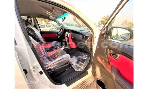 Buy Import Toyota Fortuner White Car in Import - Dubai in Conakry Buy Import Toyota Fortuner White Car in Import - Dubai in Conakry