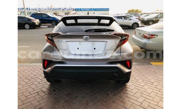 Acheter Import Voiture Toyota C-HR Autre à Import - Dubai, Conakry Acheter Import Voiture Toyota C-HR Autre à Import - Dubai, Conakry