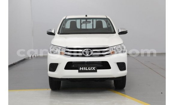 Acheter Import Voiture Toyota Hilux Blanc à Import - Dubai, Conakry Acheter Import Voiture Toyota Hilux Blanc à Import - Dubai, Conakry