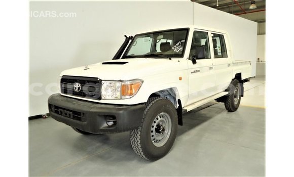 Buy Import Toyota Land Cruiser White Car in Import - Dubai in Conakry Buy Import Toyota Land Cruiser White Car in Import - Dubai in Conakry