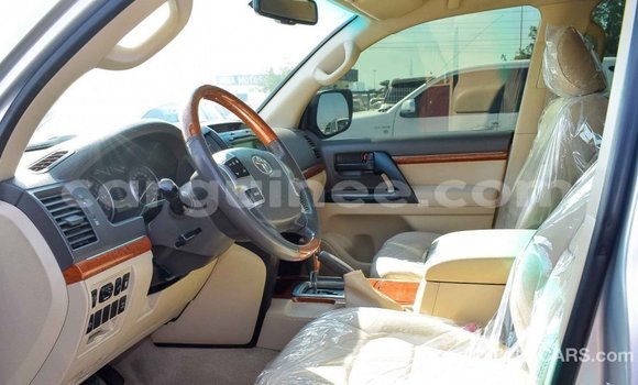 Buy Import Toyota Land Cruiser Other Car in Import - Dubai in Conakry Buy Import Toyota Land Cruiser Other Car in Import - Dubai in Conakry