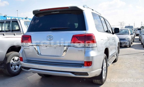 Buy Import Toyota Land Cruiser Other Car in Import - Dubai in Conakry Buy Import Toyota Land Cruiser Other Car in Import - Dubai in Conakry