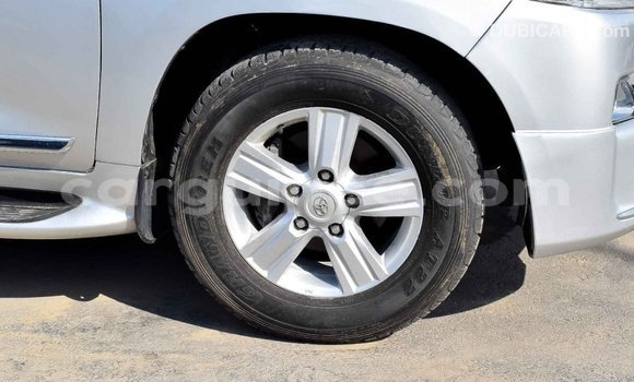 Buy Import Toyota Land Cruiser Other Car in Import - Dubai in Conakry Buy Import Toyota Land Cruiser Other Car in Import - Dubai in Conakry