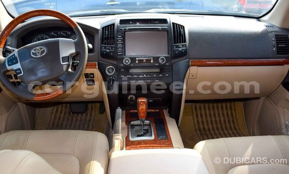 Buy Import Toyota Land Cruiser Black Car in Import - Dubai in Conakry Buy Import Toyota Land Cruiser Black Car in Import - Dubai in Conakry