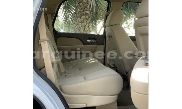 Acheter Import Voiture Chevrolet Tahoe Blanc à Import - Dubai, Conakry Acheter Import Voiture Chevrolet Tahoe Blanc à Import - Dubai, Conakry
