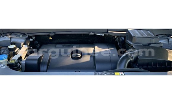 Acheter Import Voiture Land Rover Defender Autre à Import - Dubai, Conakry Acheter Import Voiture Land Rover Defender Autre à Import - Dubai, Conakry