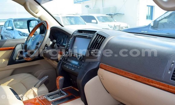 Buy Import Toyota Land Cruiser Black Car in Import - Dubai in Conakry Buy Import Toyota Land Cruiser Black Car in Import - Dubai in Conakry