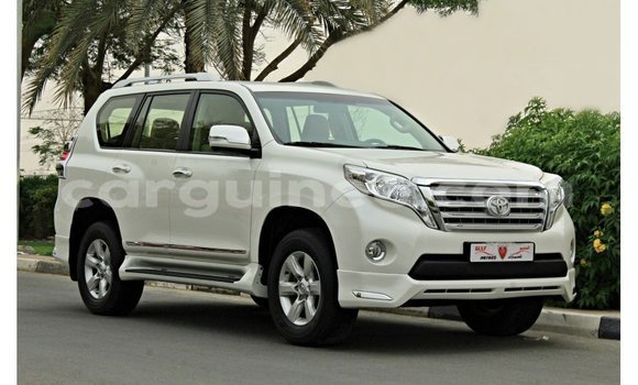 Acheter Import Voiture Toyota Prado Blanc à Import - Dubai, Conakry