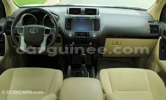 Acheter Import Voiture Toyota Prado Blanc à Import - Dubai, Conakry Acheter Import Voiture Toyota Prado Blanc à Import - Dubai, Conakry