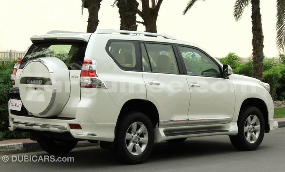 Acheter Import Voiture Toyota Prado Blanc à Import - Dubai, Conakry Acheter Import Voiture Toyota Prado Blanc à Import - Dubai, Conakry