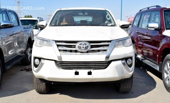 Buy Import Toyota Fortuner White Car in Import - Dubai in Conakry Buy Import Toyota Fortuner White Car in Import - Dubai in Conakry