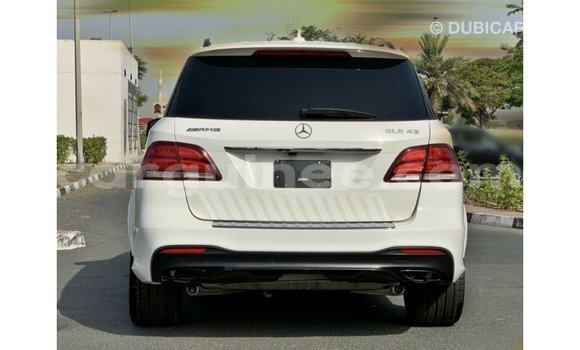 Acheter Import Voiture Mercedes-Benz GLE Blanc à Import - Dubai, Conakry Acheter Import Voiture Mercedes-Benz GLE Blanc à Import - Dubai, Conakry