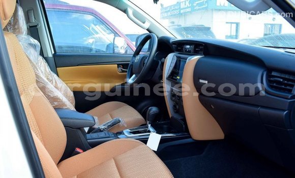 Buy Import Toyota Fortuner White Car in Import - Dubai in Conakry Buy Import Toyota Fortuner White Car in Import - Dubai in Conakry