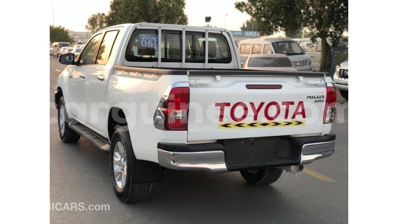 Big with watermark toyota hilux conakry import dubai 6500