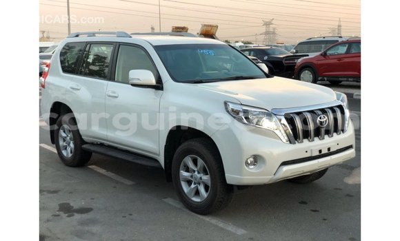 Acheter Import Voiture Toyota Prado Blanc à Import - Dubai, Conakry Acheter Import Voiture Toyota Prado Blanc à Import - Dubai, Conakry