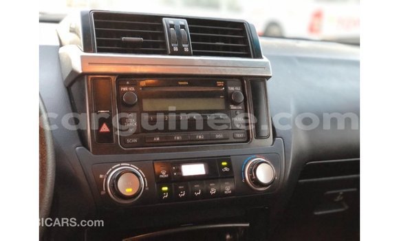 Acheter Import Voiture Toyota Prado Blanc à Import - Dubai, Conakry Acheter Import Voiture Toyota Prado Blanc à Import - Dubai, Conakry