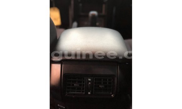 Acheter Import Voiture Toyota Prado Blanc à Import - Dubai, Conakry Acheter Import Voiture Toyota Prado Blanc à Import - Dubai, Conakry