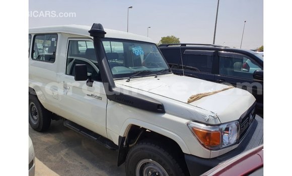 Buy Import Toyota Land Cruiser White Car in Import - Dubai in Conakry Buy Import Toyota Land Cruiser White Car in Import - Dubai in Conakry